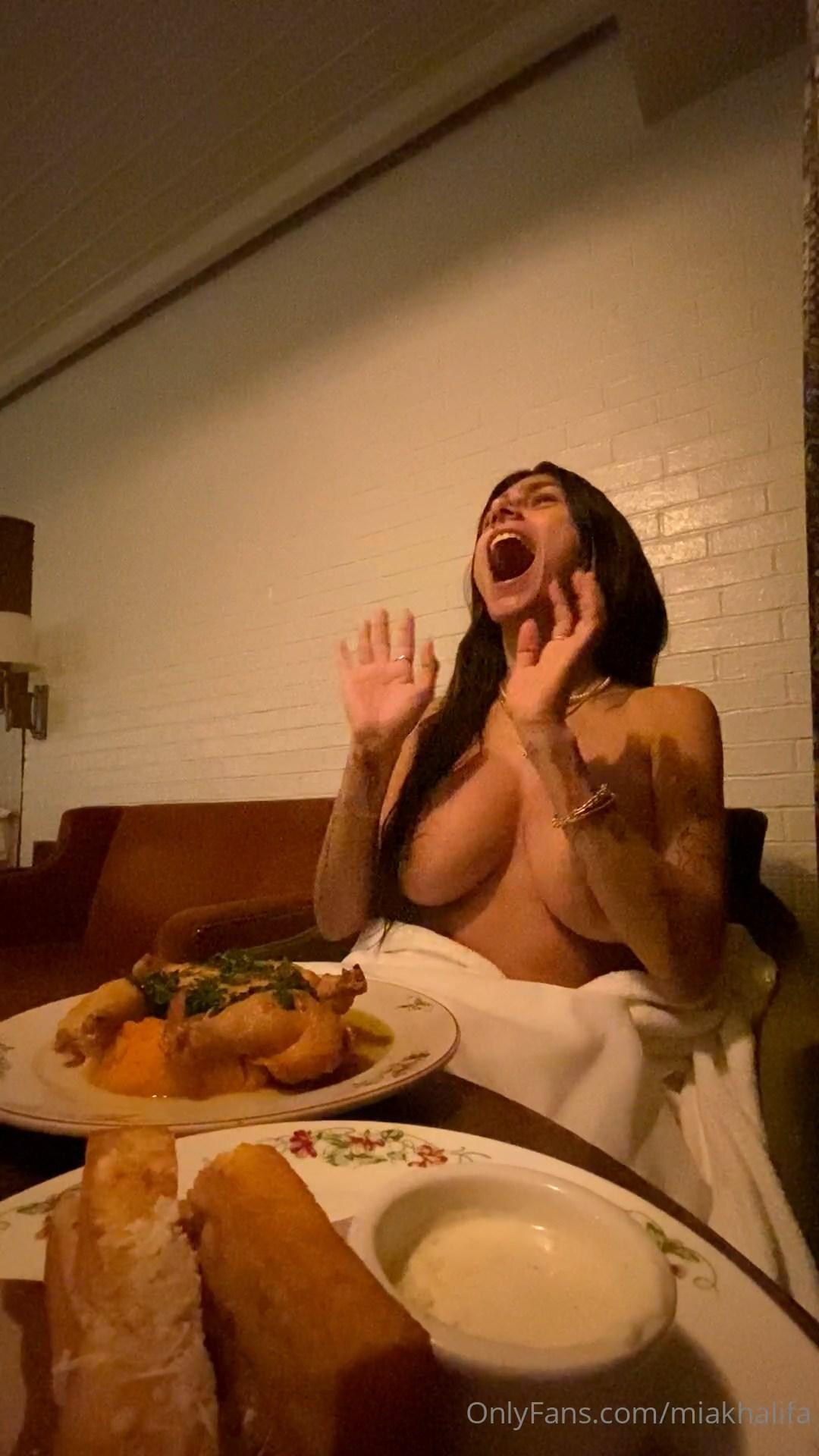 Mia Khalifa Nude Dinner OnlyFans Livestream Leaked – Influencers GoneWild -  Nude Celebs