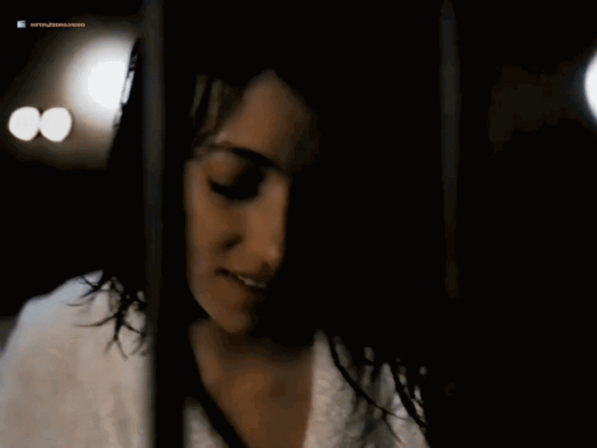 Mia Sara Caroline at Midnight 1993.gif