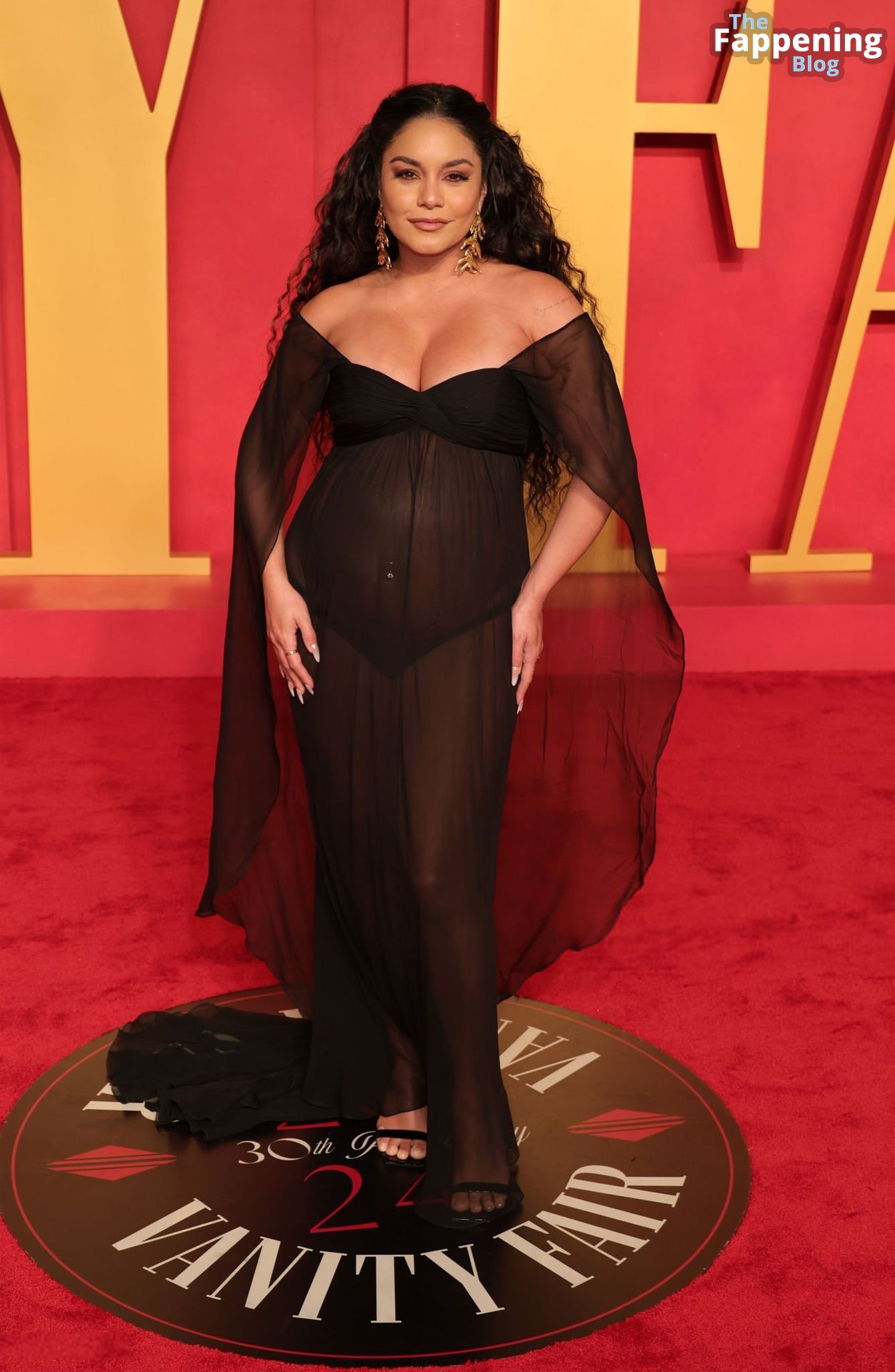 Pregnant Vanessa Hudgens Looks Stunning at the 2024 Vanity Fair.jpg