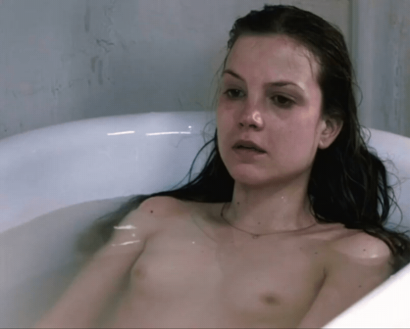 Sylvia Hoeks The Best Offer 2013.gif