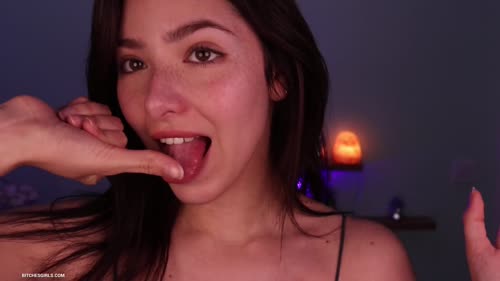 Asmr Glow Youtube Naked Influencer – Sharon Dubois Nude Videos.jpg