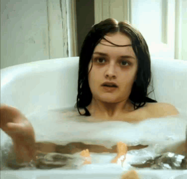 Olivia Cooke.gif