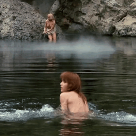 Tanya Roberts Sheena 1984.gif