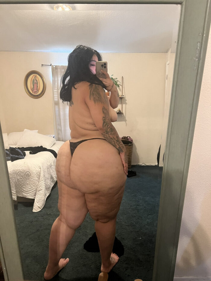 OnlyFans – esmeluvsyouxoxo – Nude.jpg