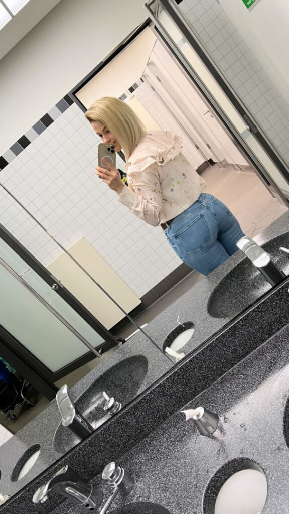 TikTok – Instagram – T H I C C – Melek Balgun m3llytheone – Nude