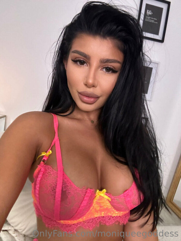 OnlyFans – MoniqueeAss – Nude.jpg