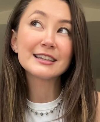 Kimiko Glenn https kimikoglenn Nude Leaks OnlyFans –.jpg