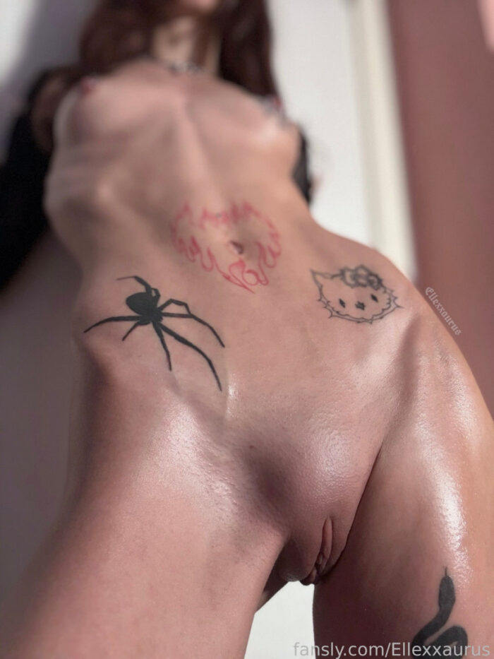 OnlyFans – Petite – Ellasaurus23 Ellexxaurus – Nude.jpg