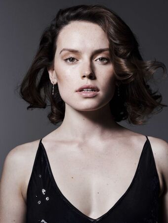 Daisy Ridley Nude Leaks OnlyFans Photo 20