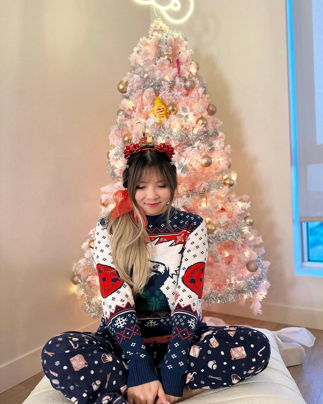 Yvonnie yvonne817 Nude OnlyFans Leaks 6 Photos.jpg