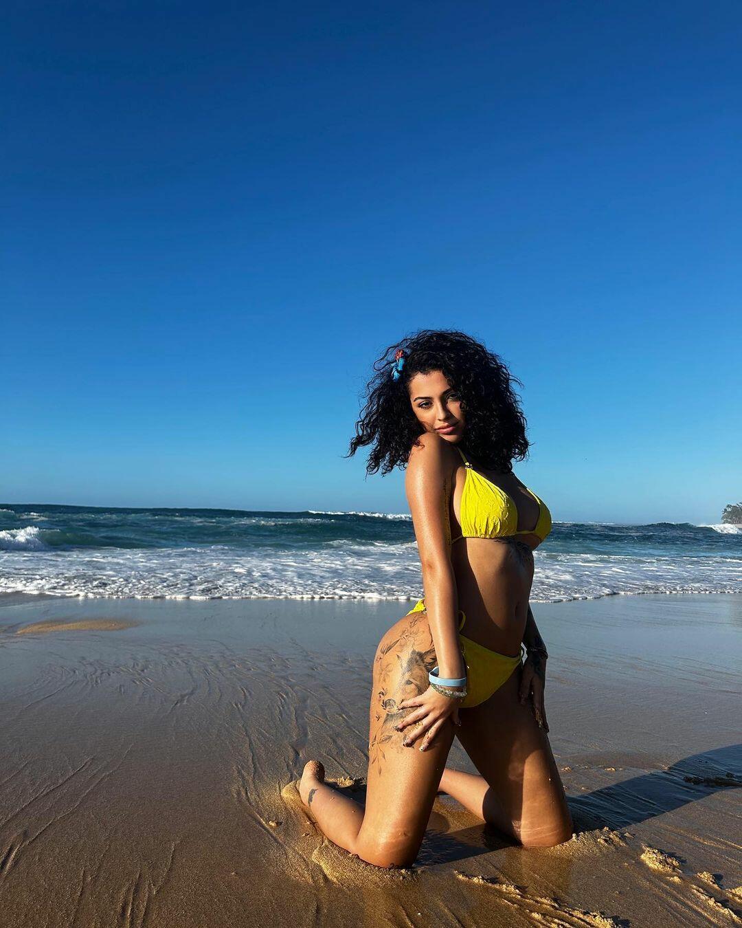 Malu Trevejo / malutrevejo18 Nude OnlyFans Leaks 11