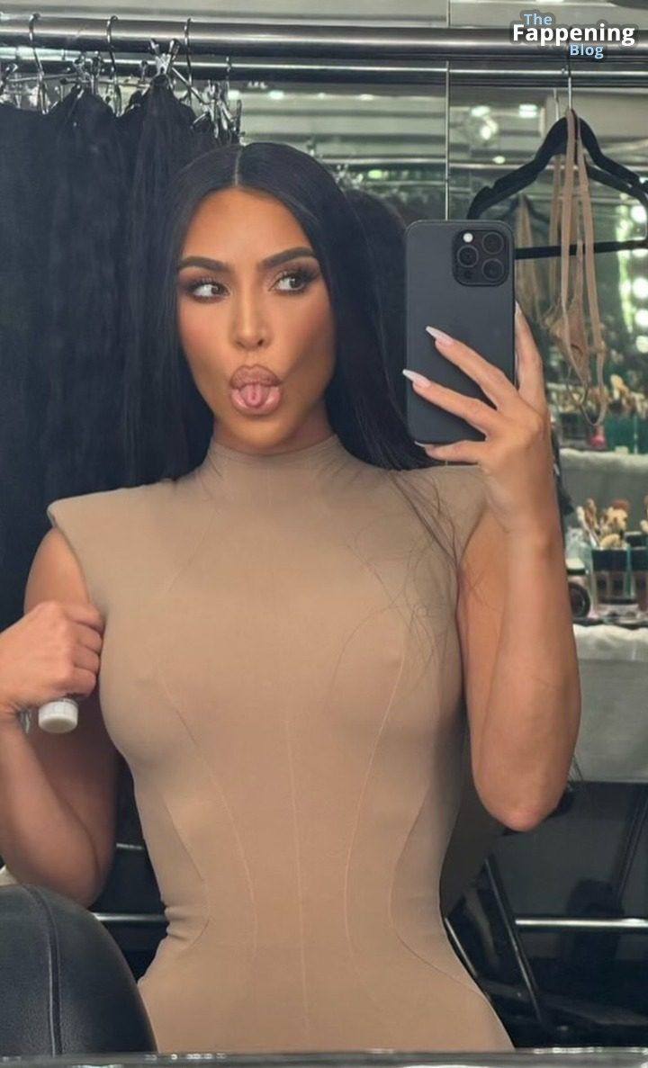 Kim Kardashian Hot 11 New Photos.jpg