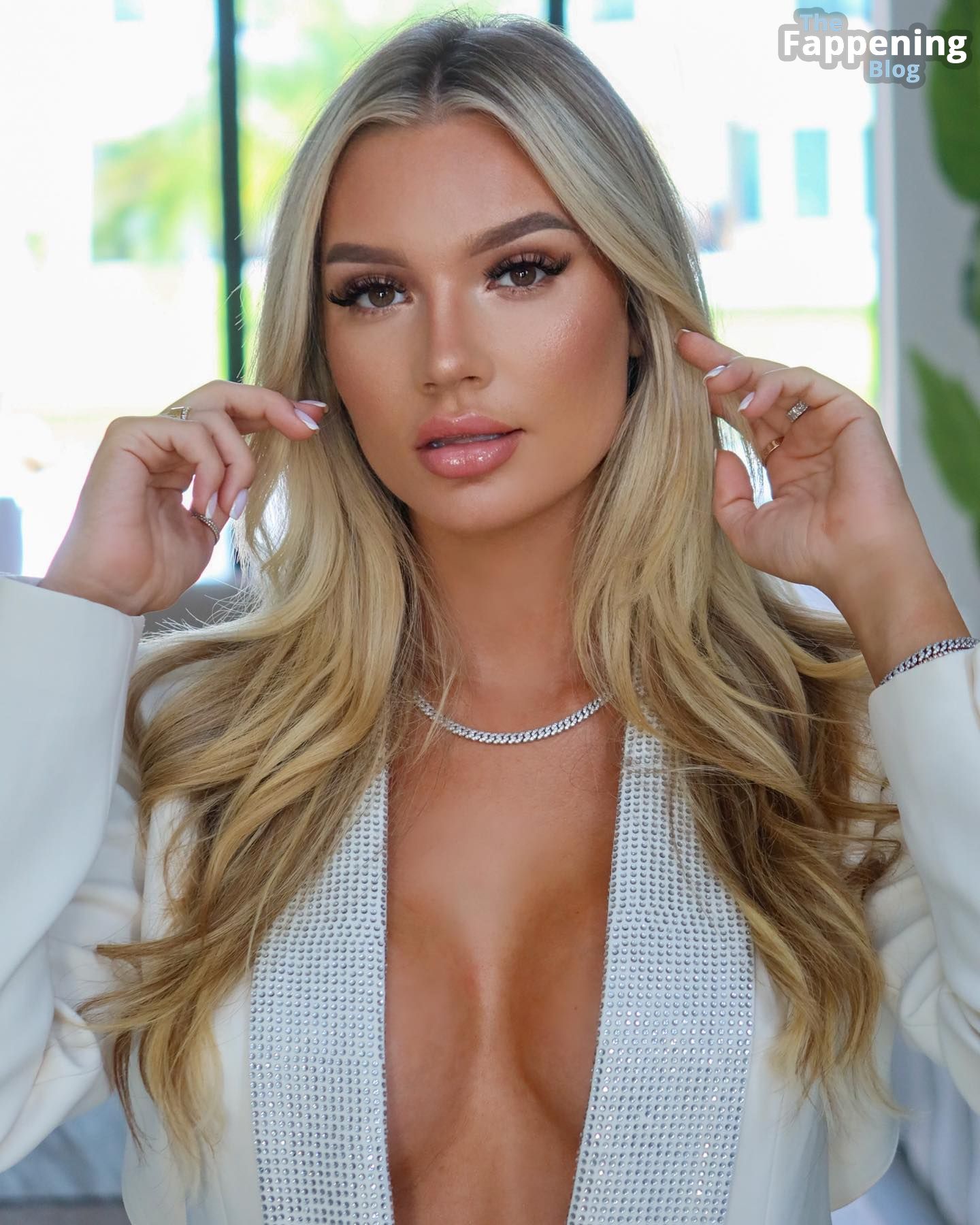 Alexa Collins Braless 4 Photos.jpg