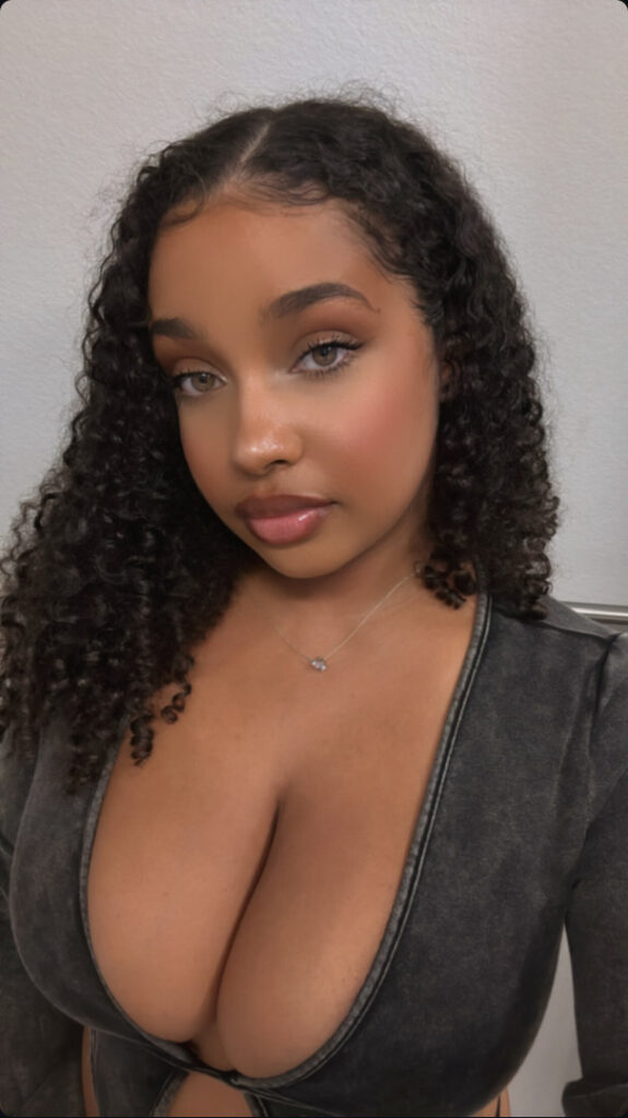 Corie Rayvon CorieRayvon – Nude Leaks Onlyfans.jpg