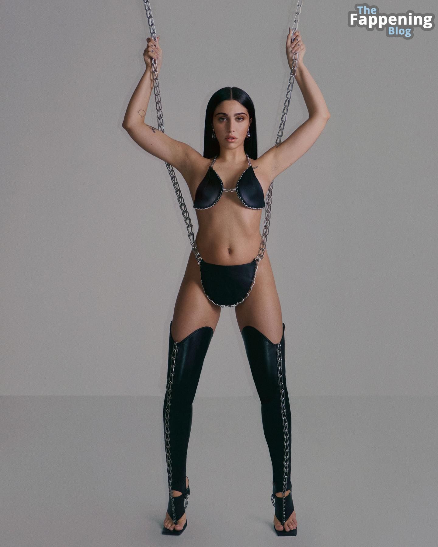 Lourdes Leon Poses for the Dion Lee Cage Chain Campaign.jpg