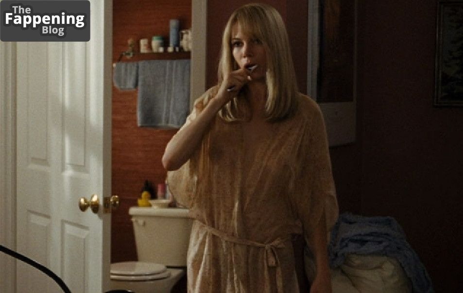 Michelle Williams Sexy 6 Pics.jpg