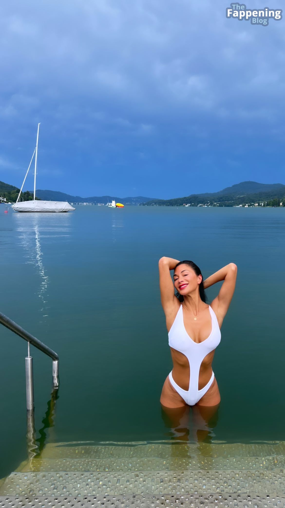 Nicole Scherzinger Hot 9 Photos Video.jpg