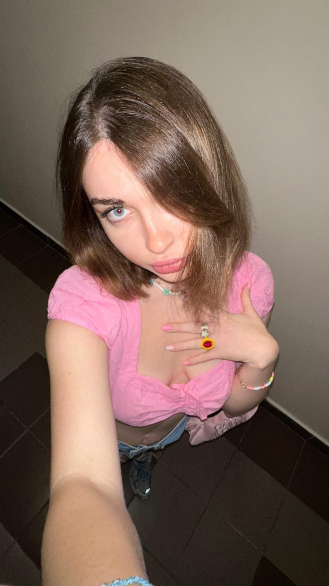 Ahrinyan / Arina Berdnikova Nude OnlyFans Leaks 8