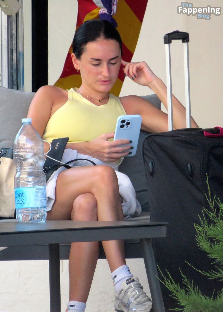 Amber Davies Takes Selfies on the Beach in Mallorca 32.jpg