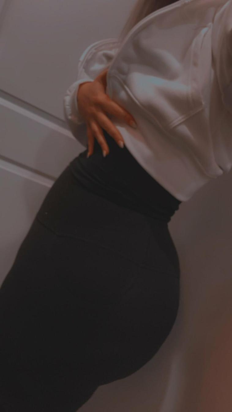 sixe sixeluh Nude OnlyFans Leaks 5 Photos.jpg