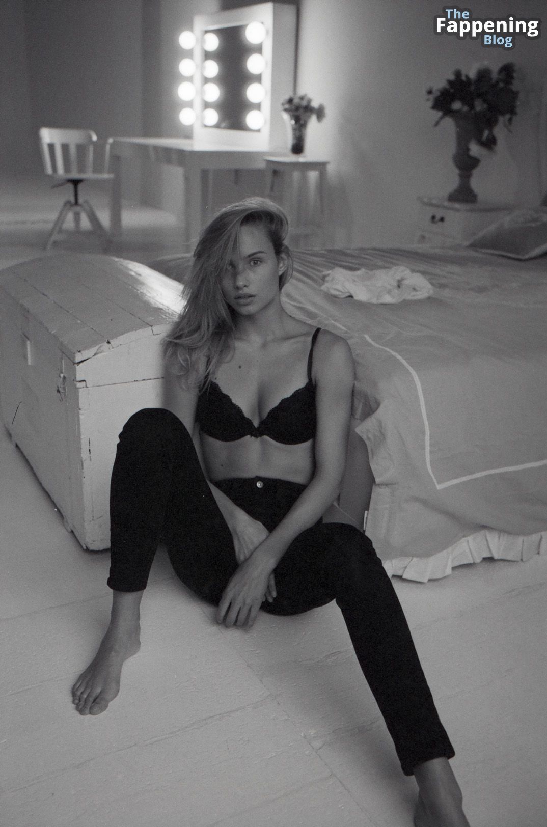 Amy Verlaan Hot 32 Photos.jpg