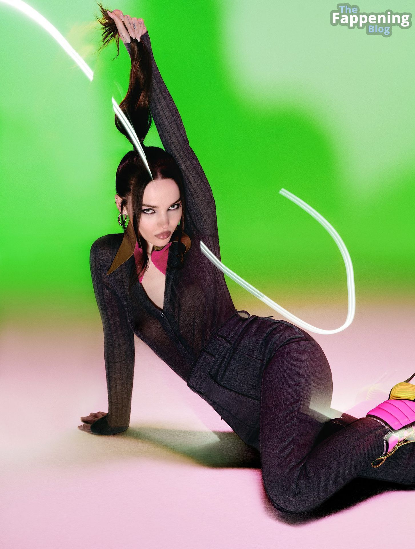 Dove Cameron Sexy – V Magazine Fall 2023 Issue 5.jpg