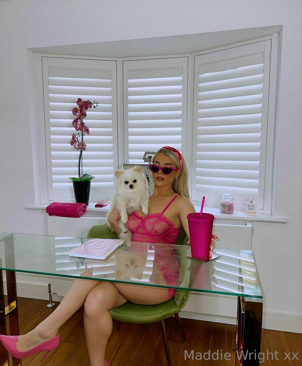 Madelene Wright madelenewright Nude OnlyFans Leaks 5 Photos.jpg