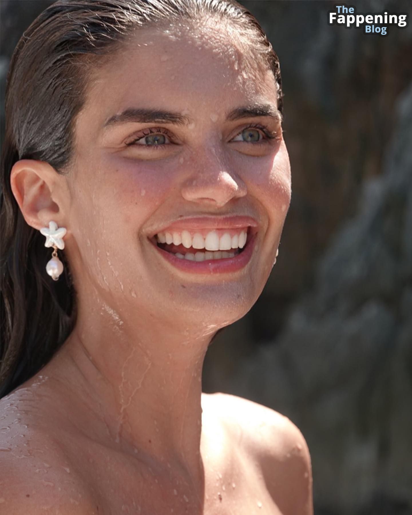 Sara Sampaio Sexy 8 New Photos Video.jpg
