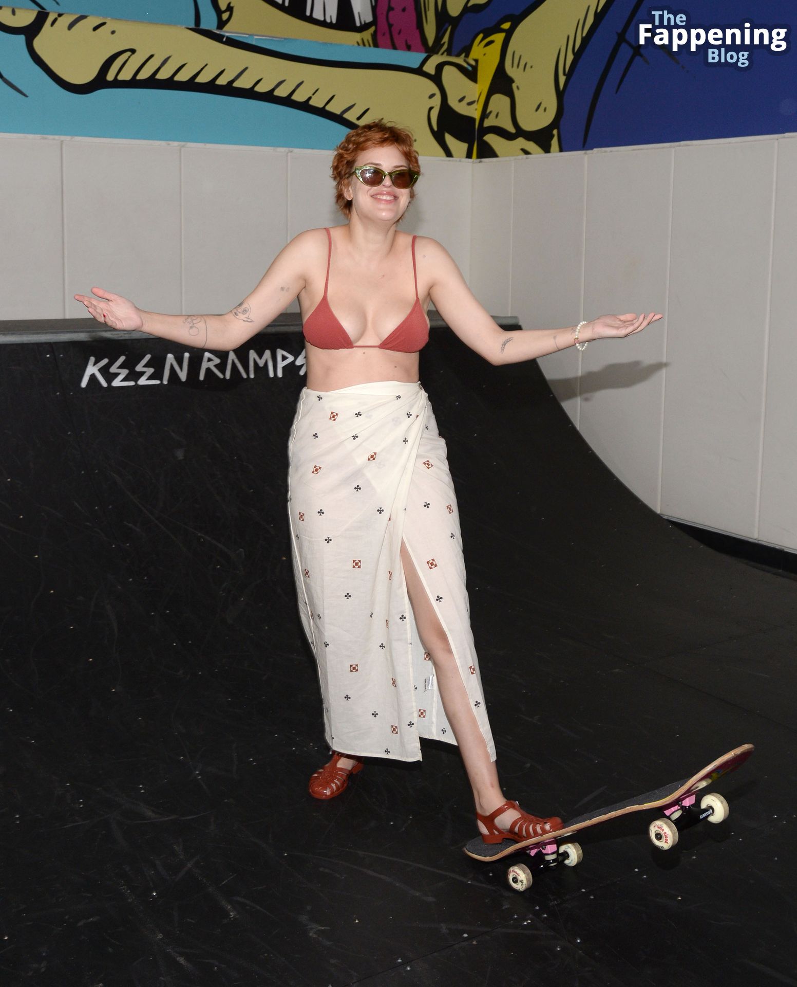 Tallulah Willis Flaunts Her Sexy Tits at the Bones Love.jpeg