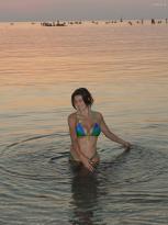 Rachel Pizzolato Shows Off Her Sexy Beach Body in a.jpg
