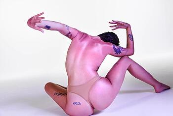 Halsey ass