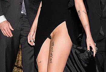 Halsey pussy