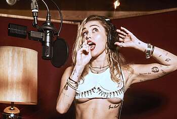 Miley Cyrus exposed