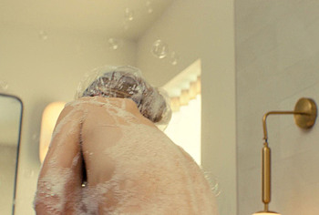 Kristen Bell sexy in Nobody Wants This