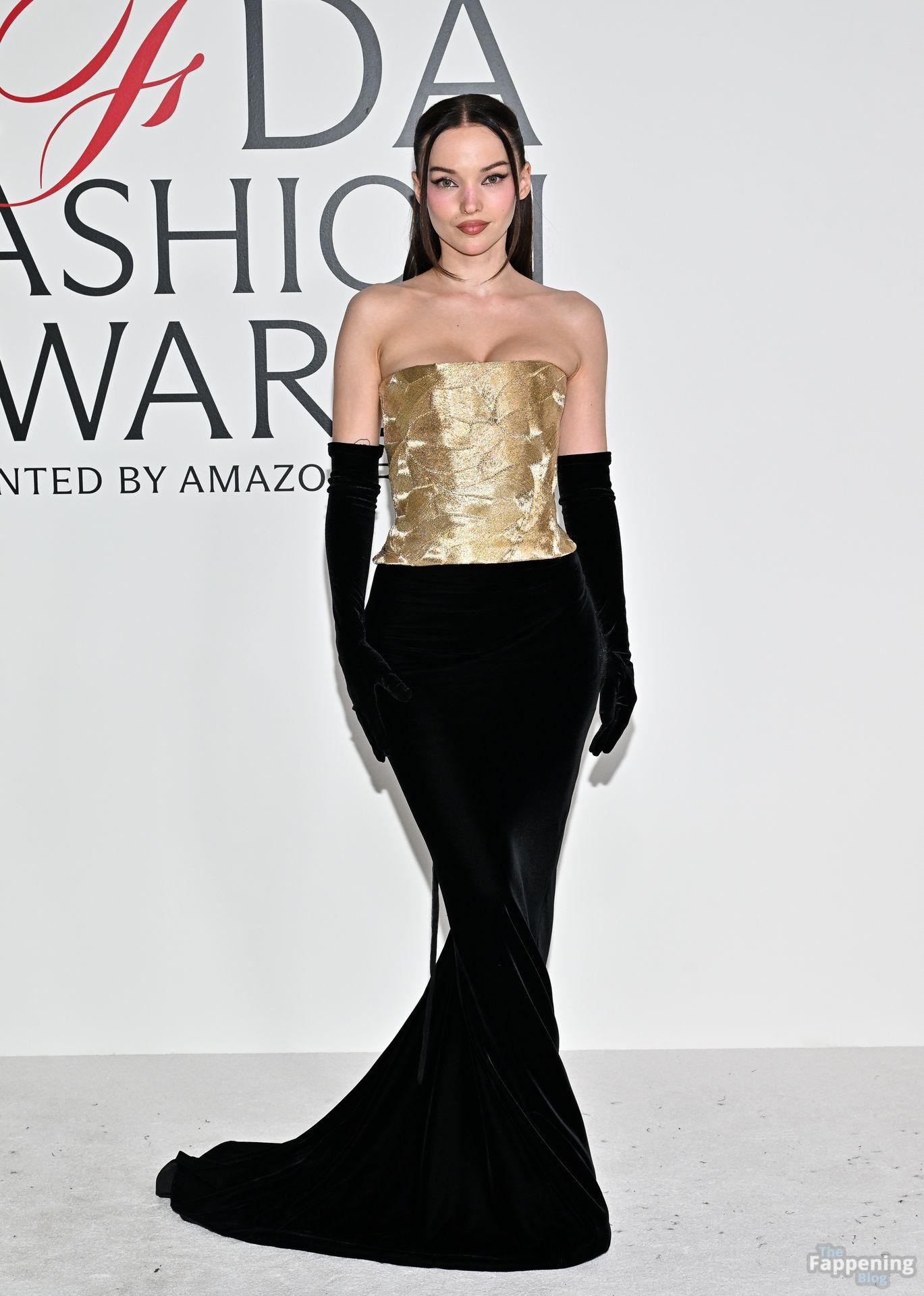 Dove Cameron Looks Hot in a Strapless Dress at the.jpg