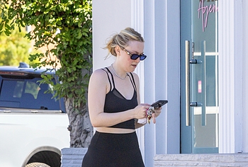 Dakota Fanning see through pics