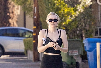 Dakota Fanning see through pics