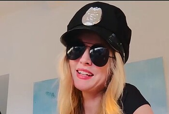 Heather Graham Sexy Cop