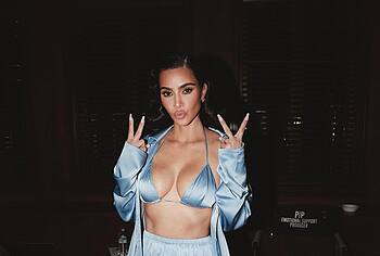 Kim Kardashian nude pics