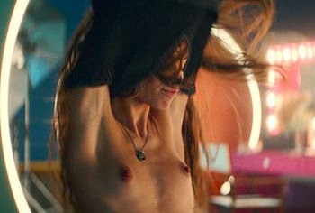 Francesca Colucci nude in Mrs Playmen