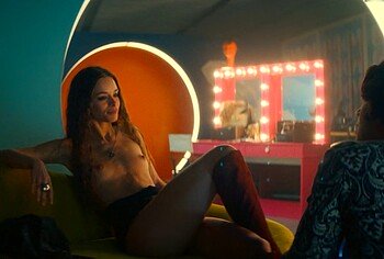 Francesca Colucci nude in Mrs Playmen