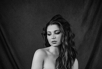 Samantha Hanratty nude photos