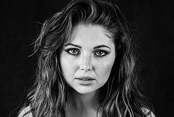 Samantha Hanratty nude photos