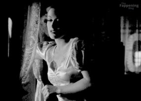 Joan Crawford Nude Sexy Collection 14 Pics Video.jpg