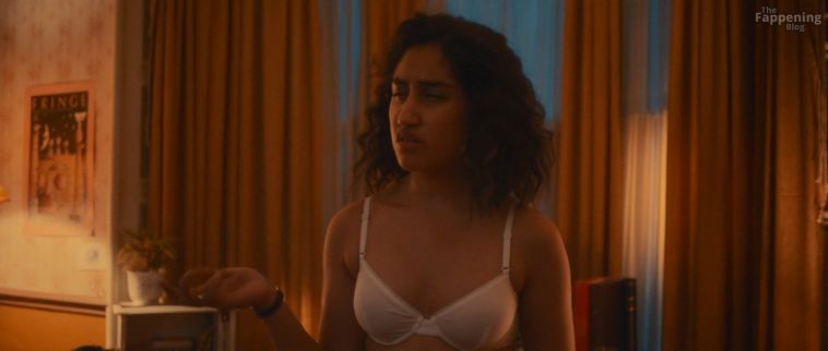 Ambika Mod Sexy 7 Pics.jpg