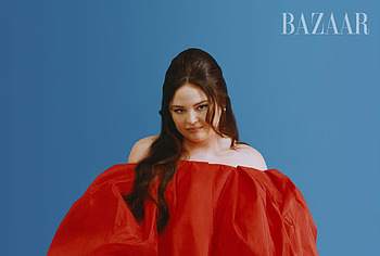 Megan Stalter topless pics