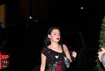 Dafne Keen upskirt pics