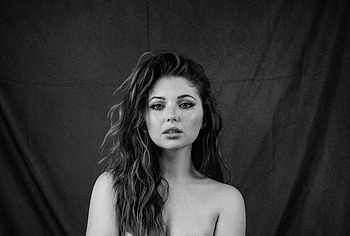 Samantha Hanratty nude photos