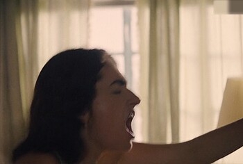 Rachel Sennott nude in I Love LA