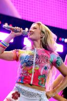 Zara Larsson Looks Stunning on Stage During Her Christmas Show.jpg